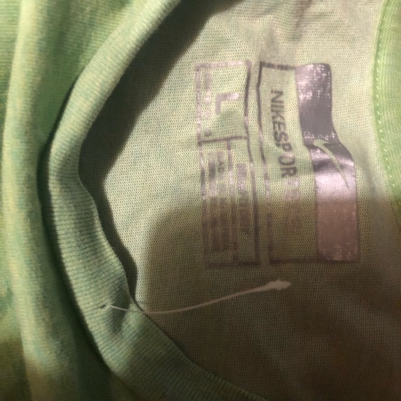 Nike t-shirt lime green. New without tags. 💚💚💚 - Picture 3 of 3